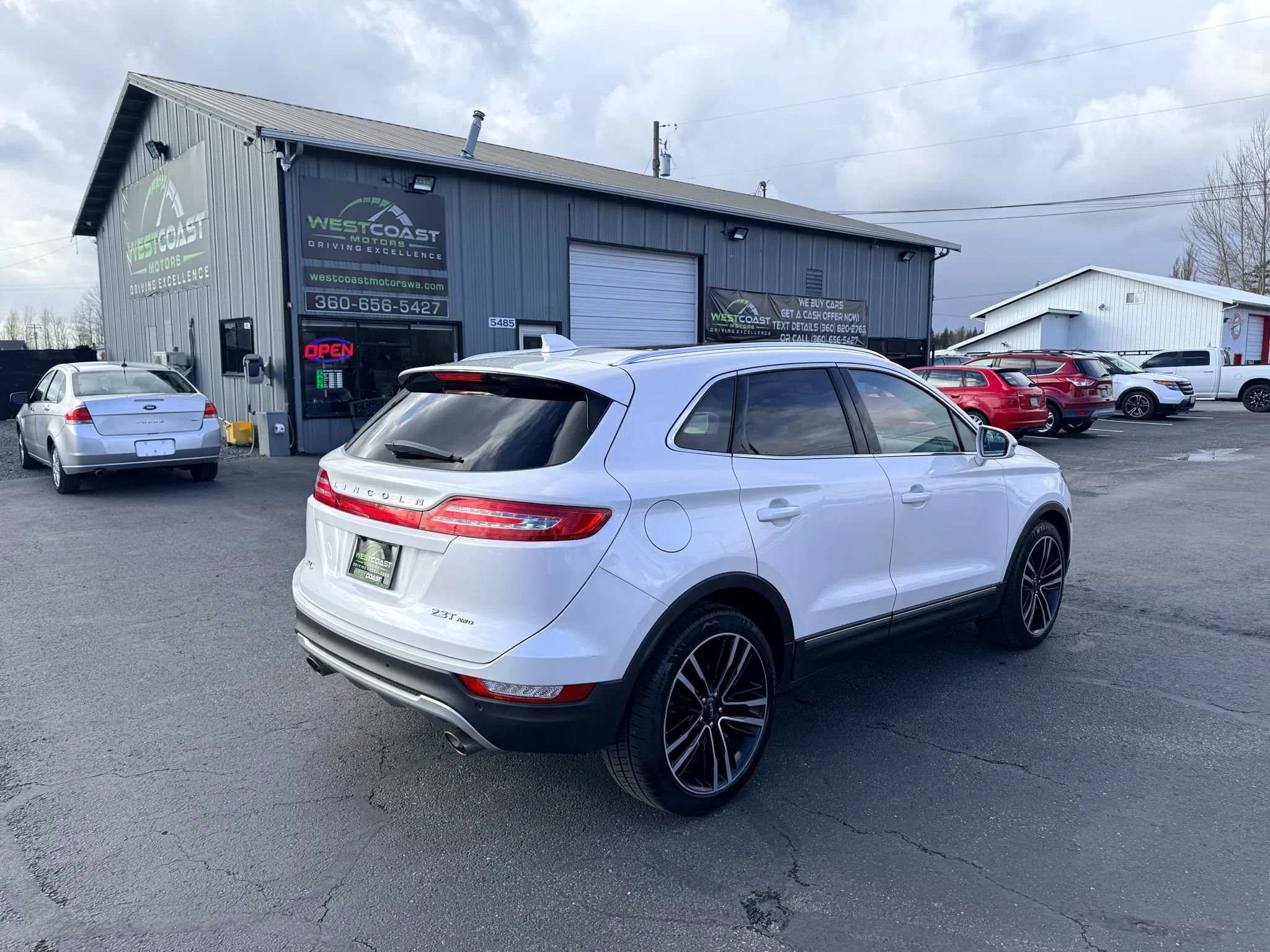 Used 2017 Lincoln MKC Reserve AWD/4WD image 7