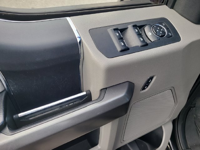 Used 2016 Ford F150 XLT RWD image 17
