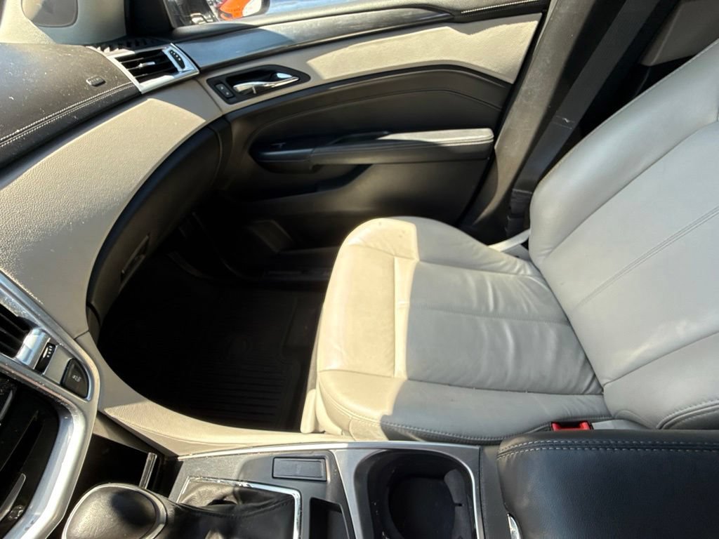 Used 2014 Cadillac SRX FWD image 14