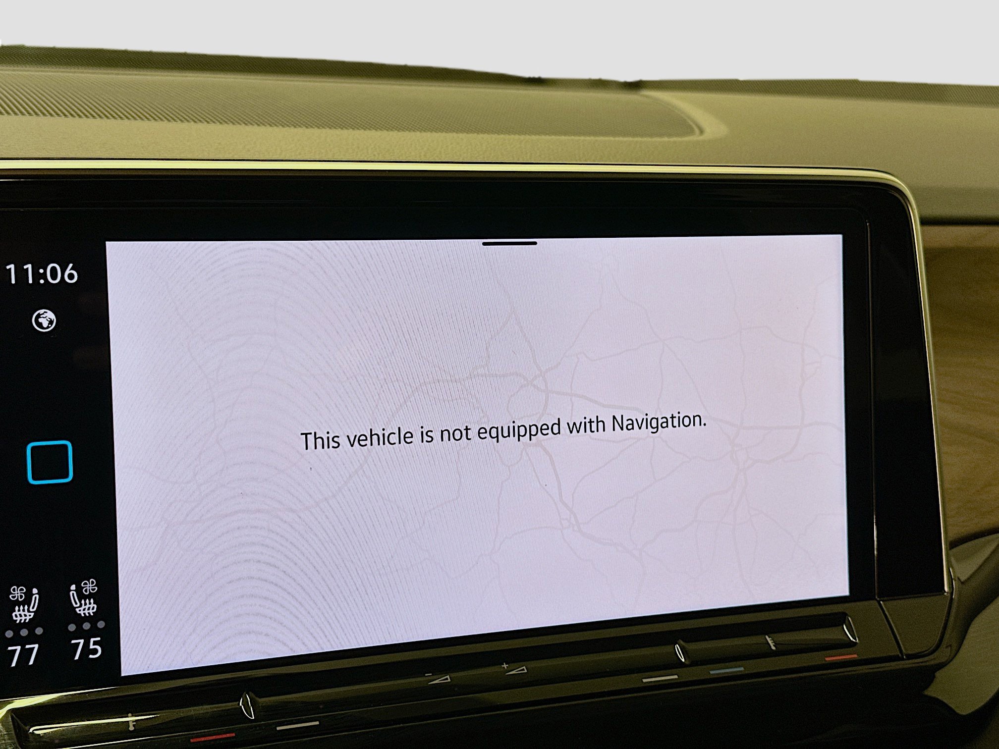 Used 2025 Volkswagen Atlas SE image 22