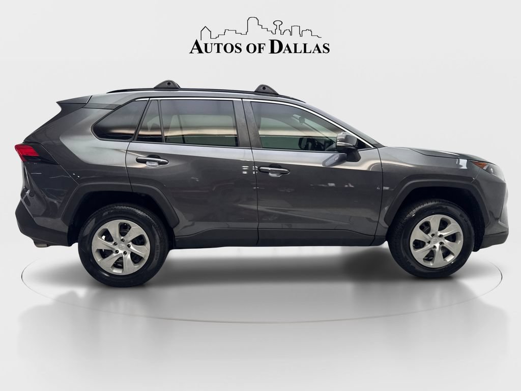 Used 2021 Toyota RAV4 LE FWD image 10