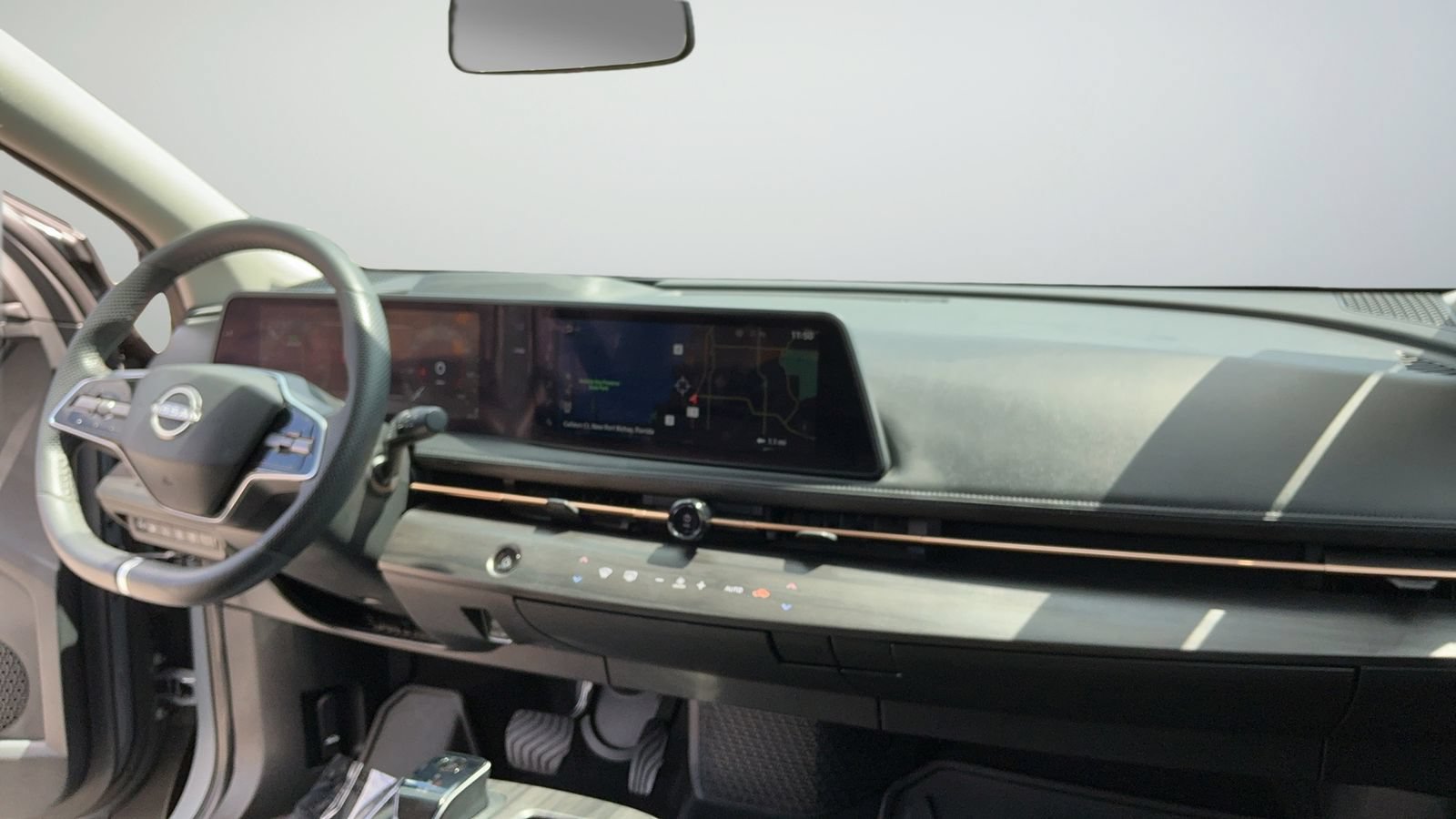 Certified 2025 Nissan Ariya FWD image 44