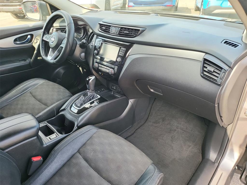 Used 2020 Nissan Rogue Sport SV w/ Technology Package image 20