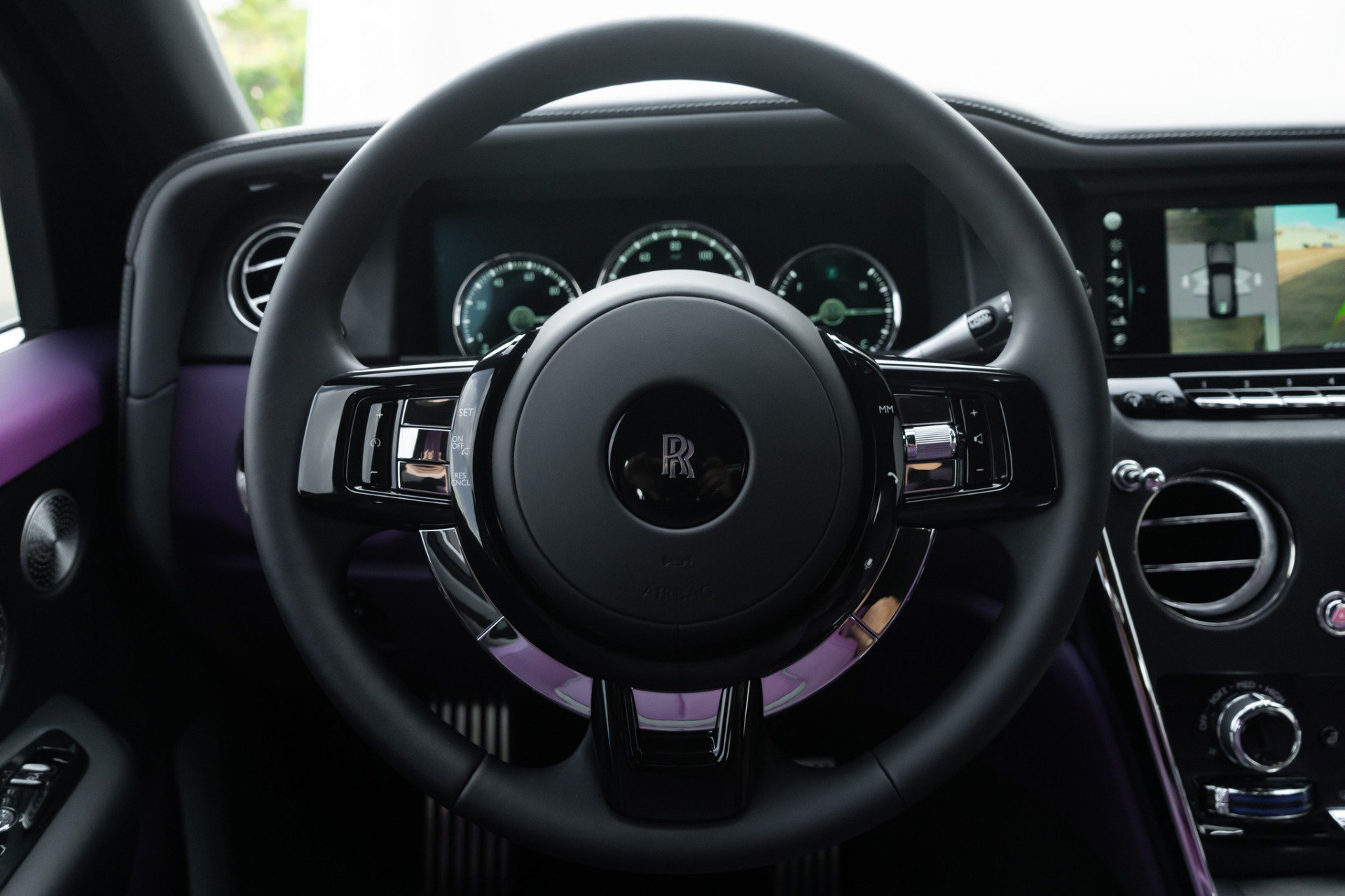 Used 2024 Rolls-Royce Cullinan AWD/4WD image 7