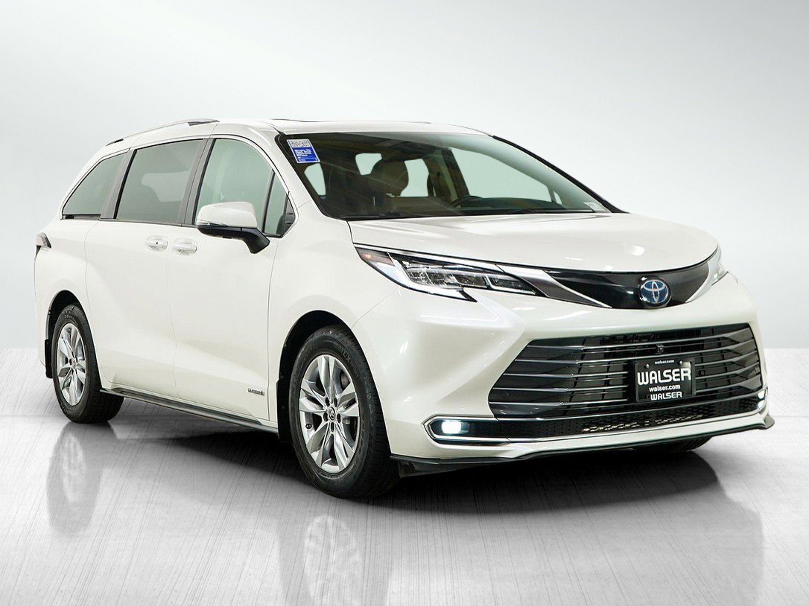 Used 2021 Toyota Sienna Limited AWD/4WD image 7
