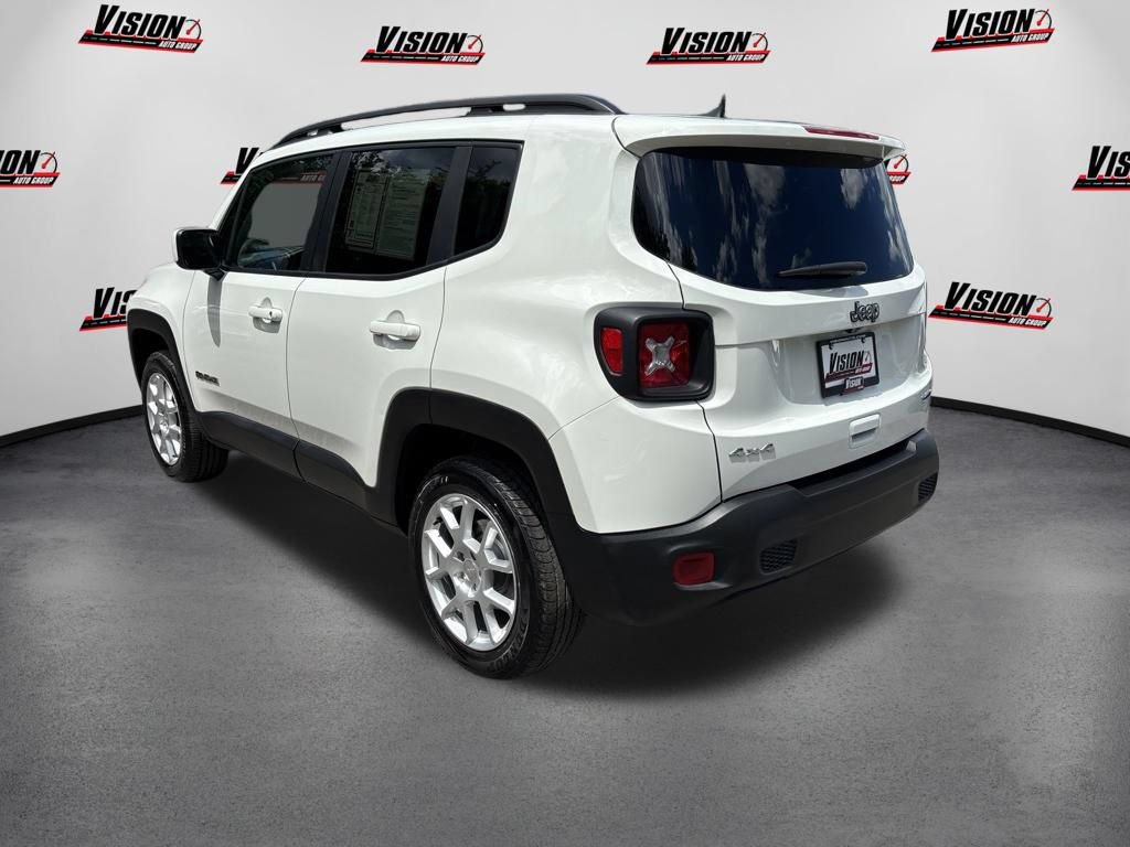 Used 2021 Jeep Renegade Latitude AWD/4WD image 3