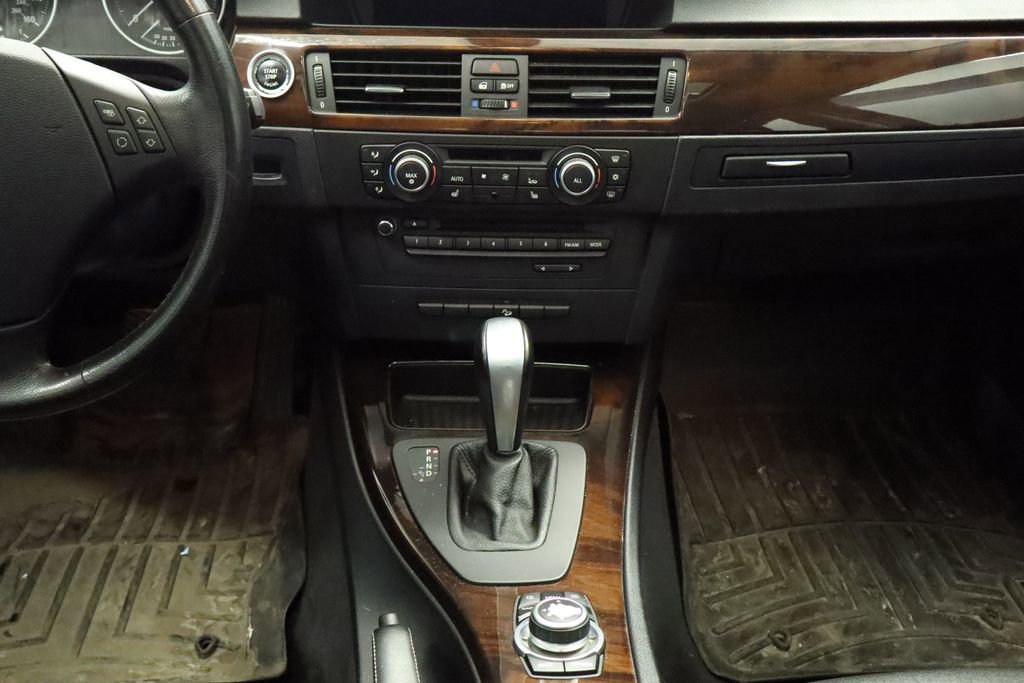 Used 2011 BMW 328i xDrive Sedan image 22