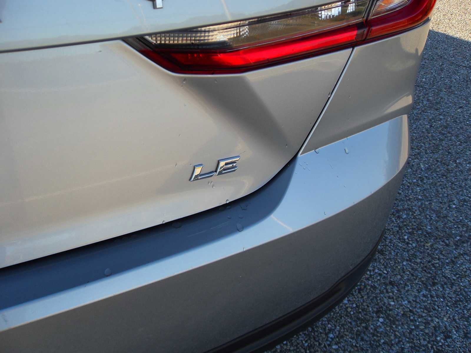 Used 2025 Toyota Camry LE image 9