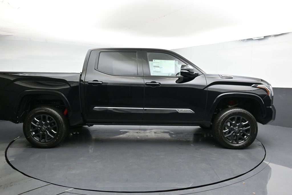 Used 2025 Toyota Tundra Platinum image 9