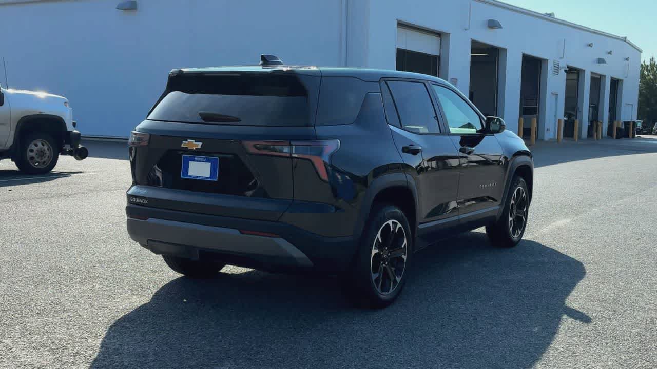 New 2027 Chevrolet Equinox LT w/ Convenience Package II FWD image 8