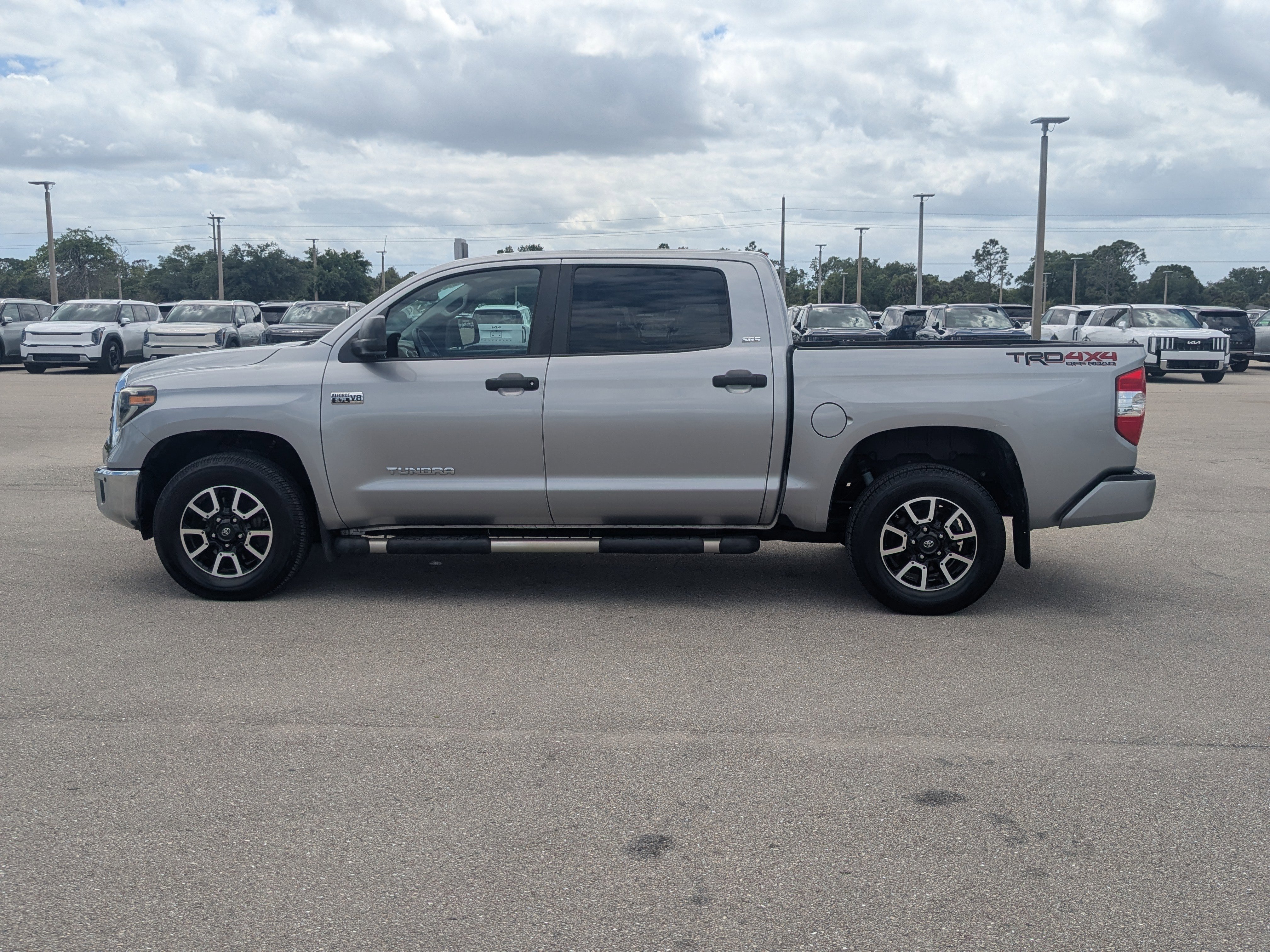 Used 2019 Toyota Tundra SR5 w/ TRD Off Road Package image 8