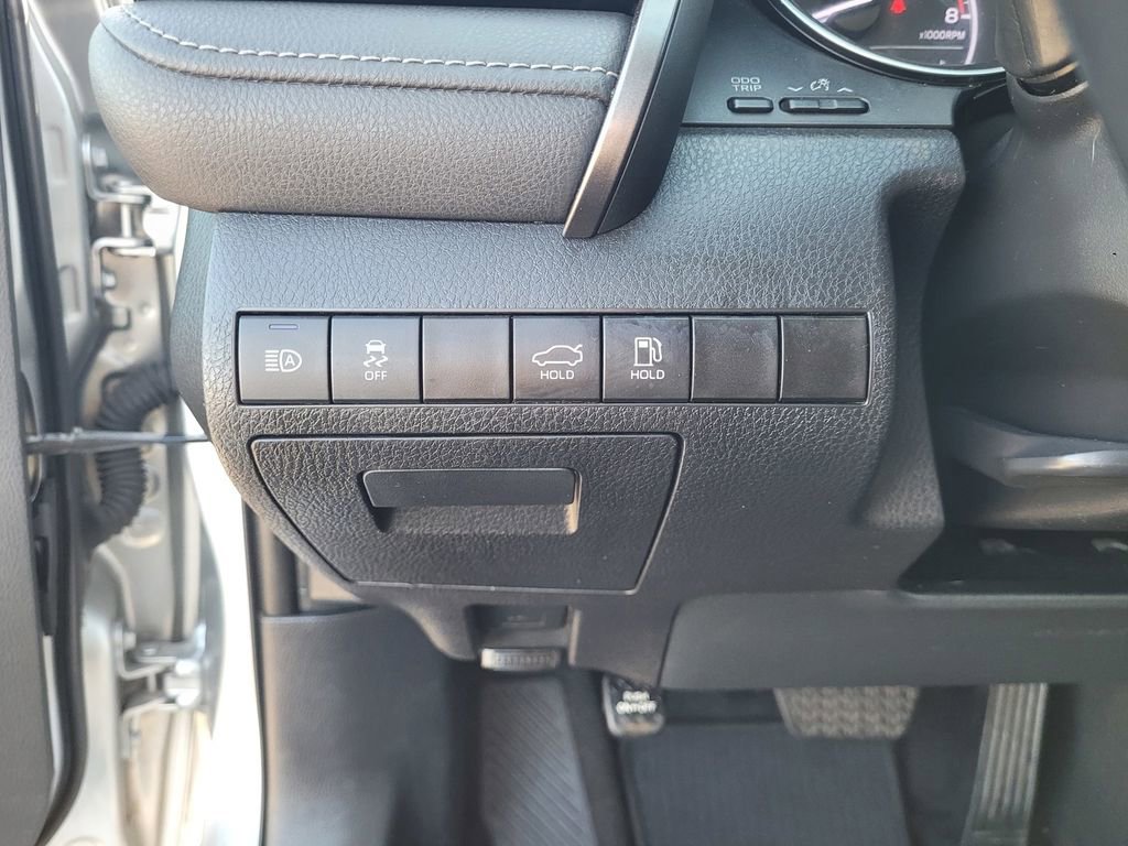 Used 2022 Toyota Camry SE FWD image 25