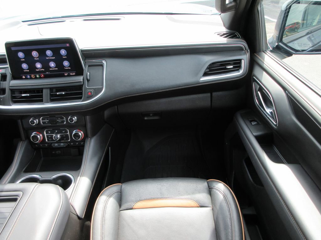 Used 2021 GMC Yukon XL AT4 w/ Technology Package AWD/4WD image 18