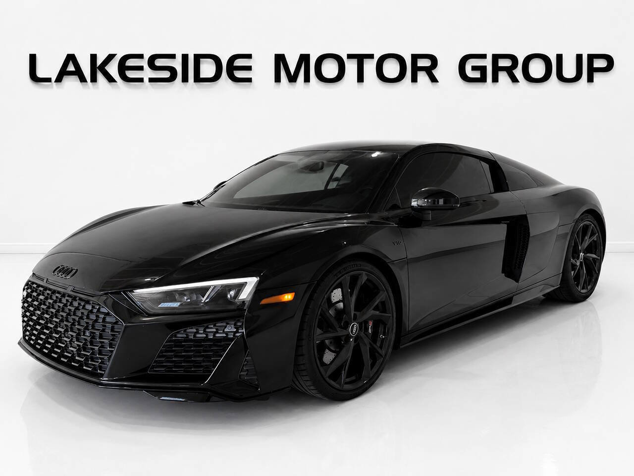 Used 2022 Audi R8 V10 RWD image 1