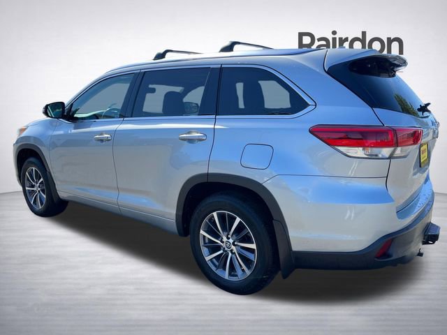 Used 2018 Toyota Highlander XLE AWD/4WD image 5