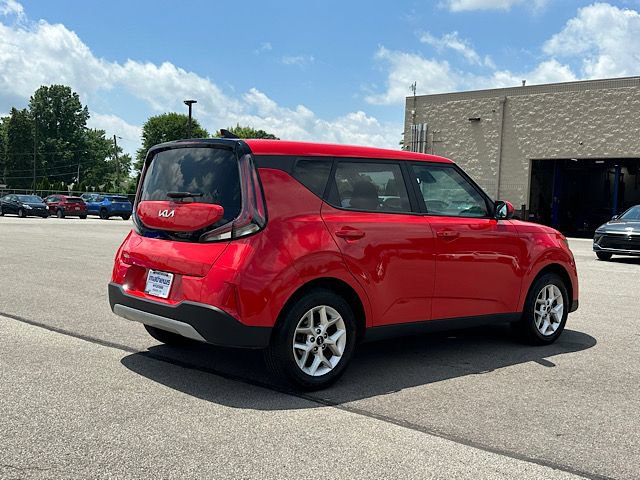 Used 2023 Kia Soul S FWD image 7