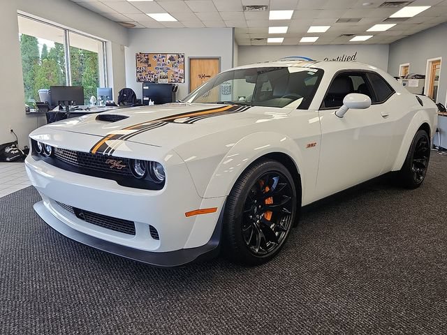 Used 2023 Dodge Challenger R/T Scat Pack RWD image 3