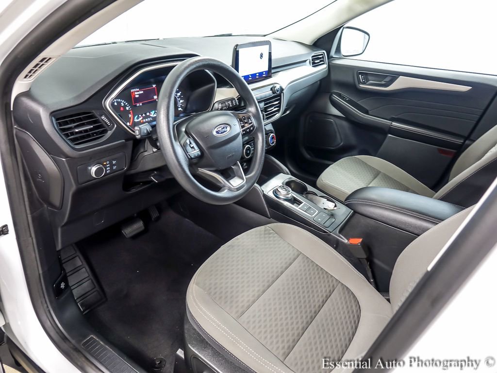 Used 2022 Ford Escape SE image 10
