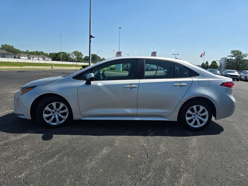 Certified 2024 Toyota Corolla LE FWD image 11