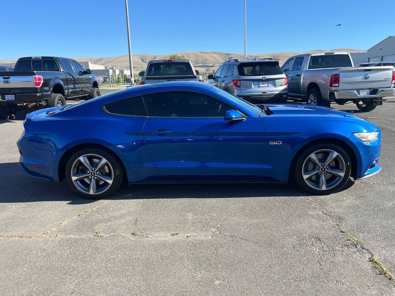 Used 2017 Ford Mustang GT RWD image 5