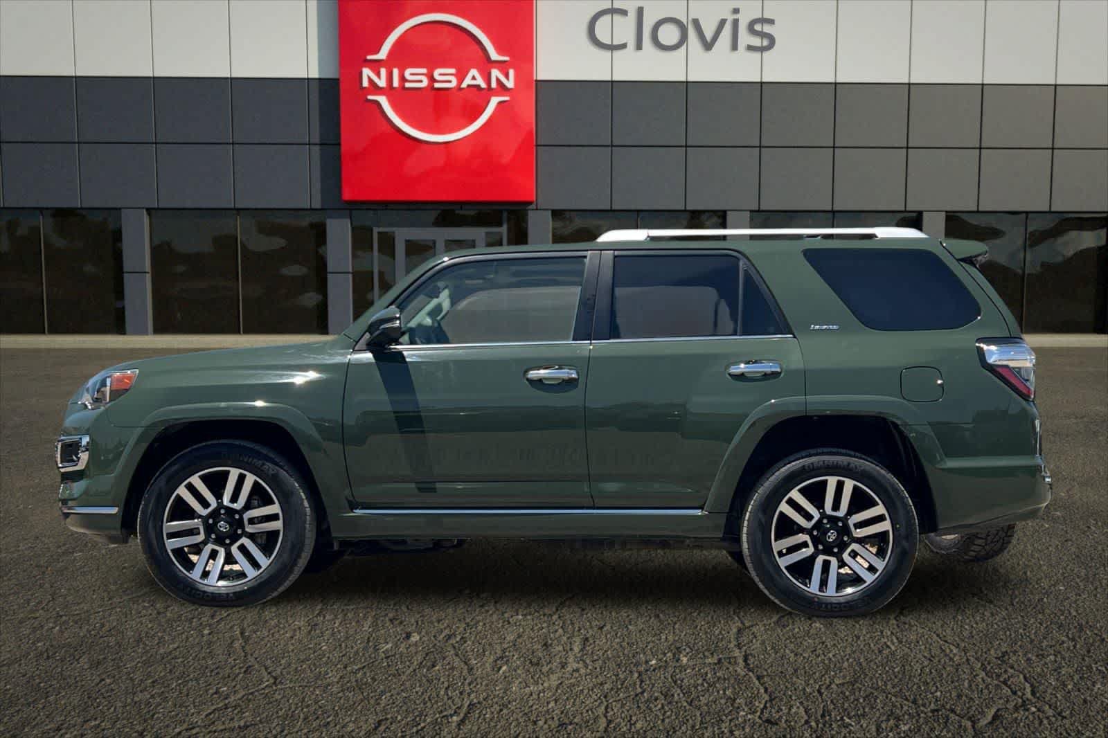 Used 2022 Toyota 4Runner Limited AWD/4WD image 6