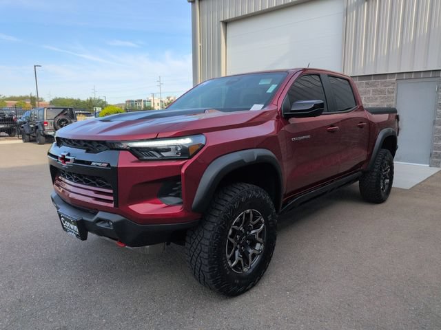 Used 2024 Chevrolet Colorado ZR2 w/ ZR2 Convenience Package III AWD/4WD image 7