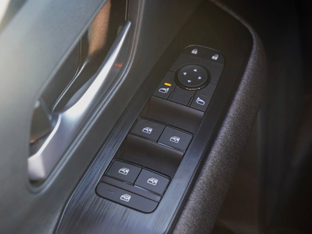 New 2026 Nissan Kicks SV image 10