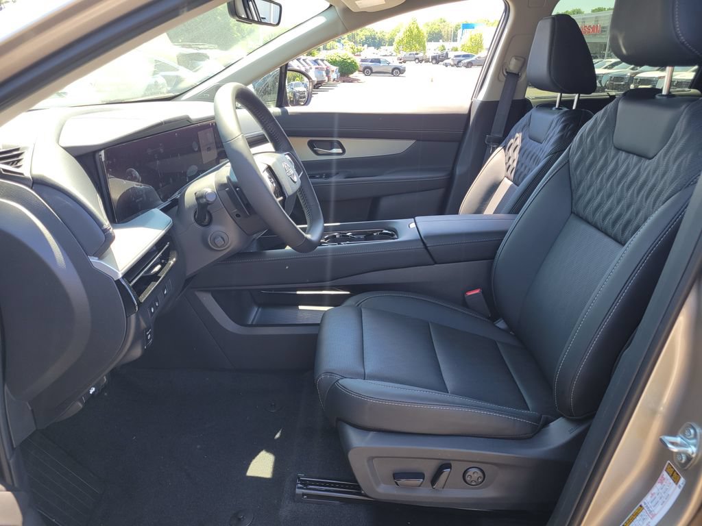 New 2026 Nissan Murano Platinum w/ Cargo Package AWD/4WD image 11