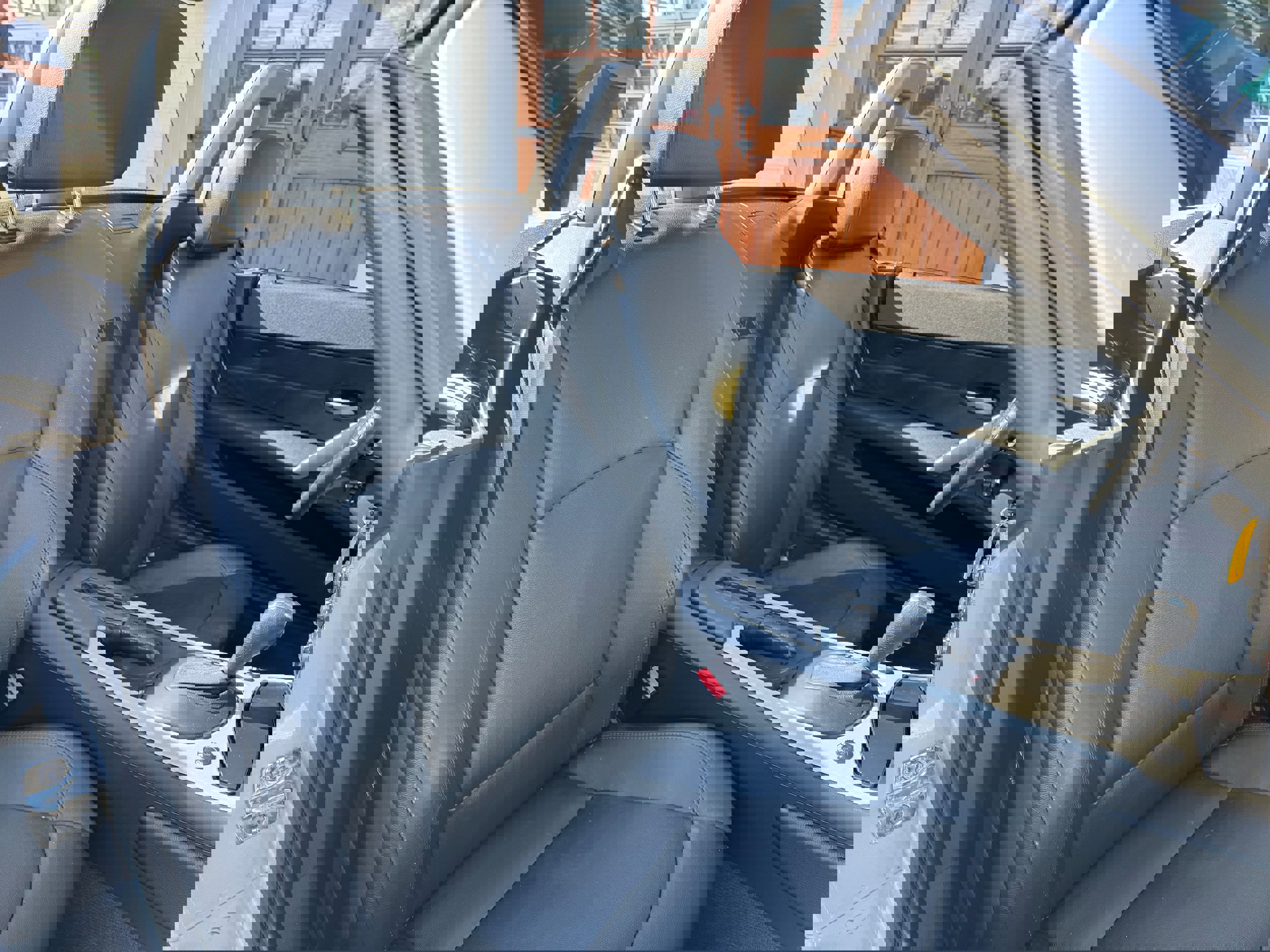 Used 2006 BMW Z4 3.0i image 9