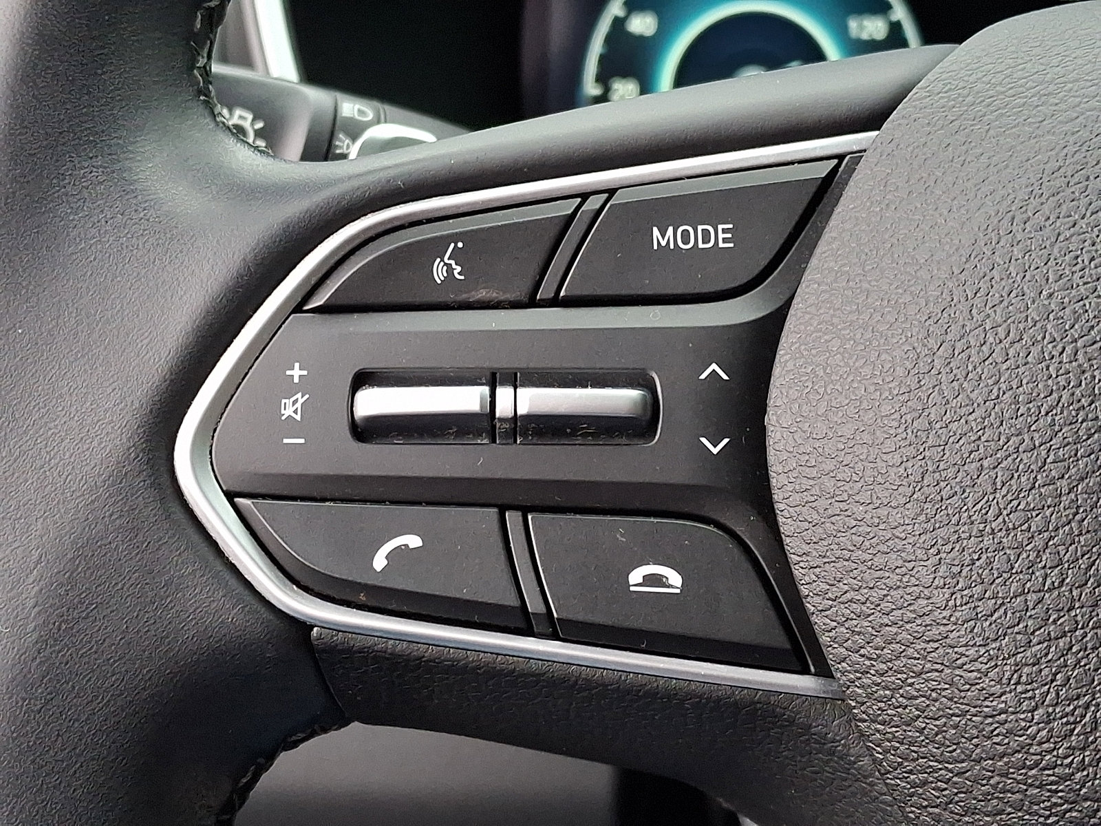 Certified 2022 Hyundai Santa Fe Limited AWD/4WD image 24