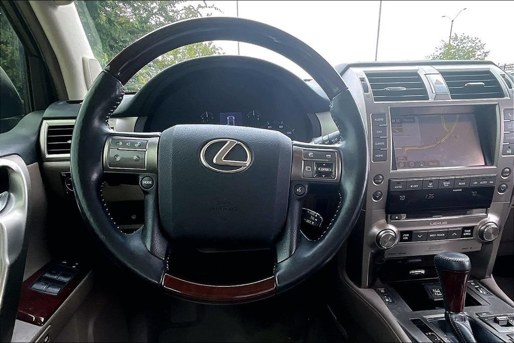 Used 2014 Lexus GX 460 Luxury AWD/4WD image 6