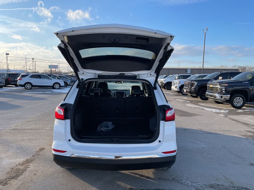 Used 2020 Chevrolet Equinox Premier w/ LPO, Floor Liner Package image 5