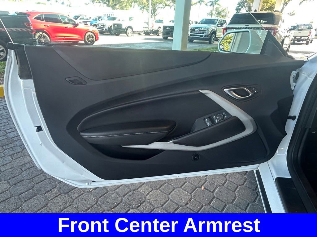 Used 2023 Chevrolet Camaro LT image 31
