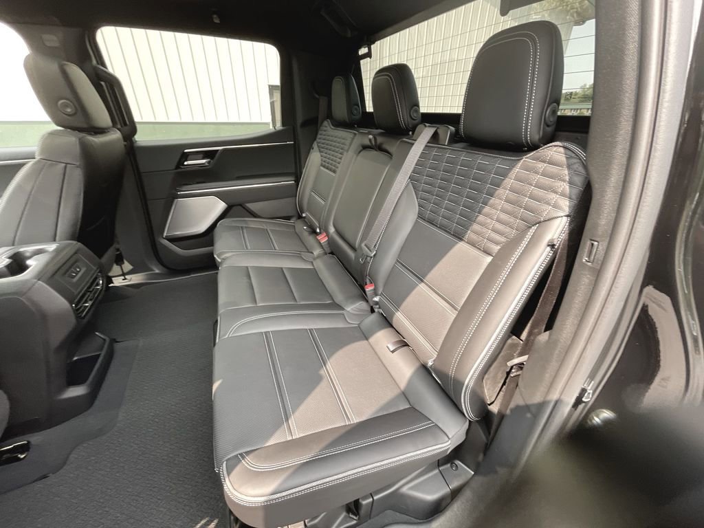 New 2025 GMC Sierra EV Denali image 32