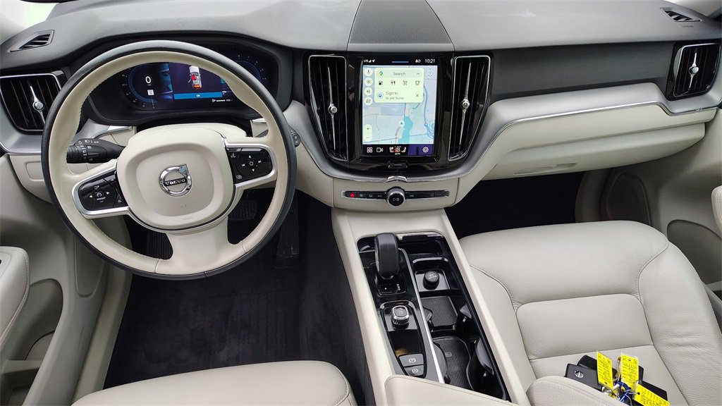 Certified 2023 Volvo XC60 B5 Core w/ Climate Package image 11
