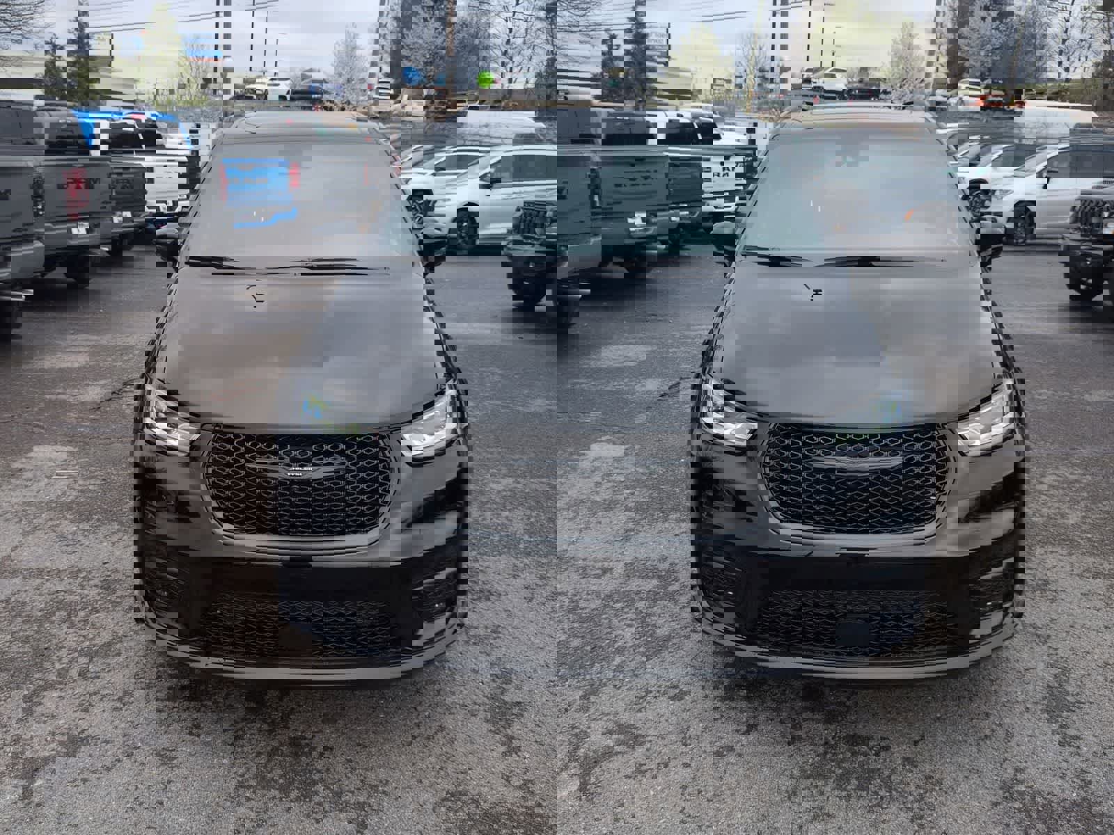 New 2026 Chrysler Pacifica Limited image 3