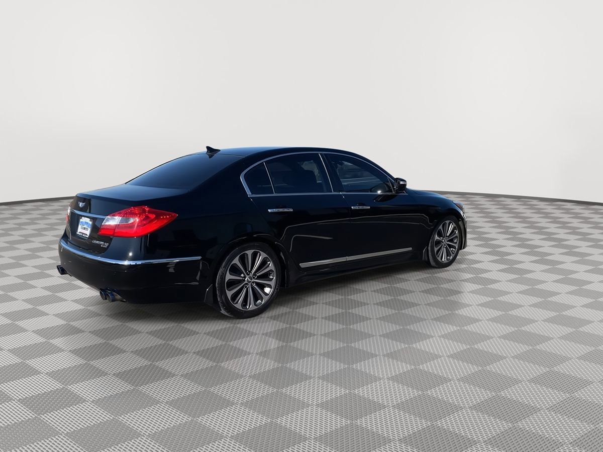 Used 2012 Hyundai Genesis 5.0 R-Spec RWD image 7