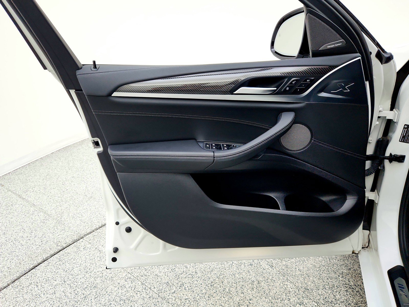 Used 2022 BMW X4 M image 21