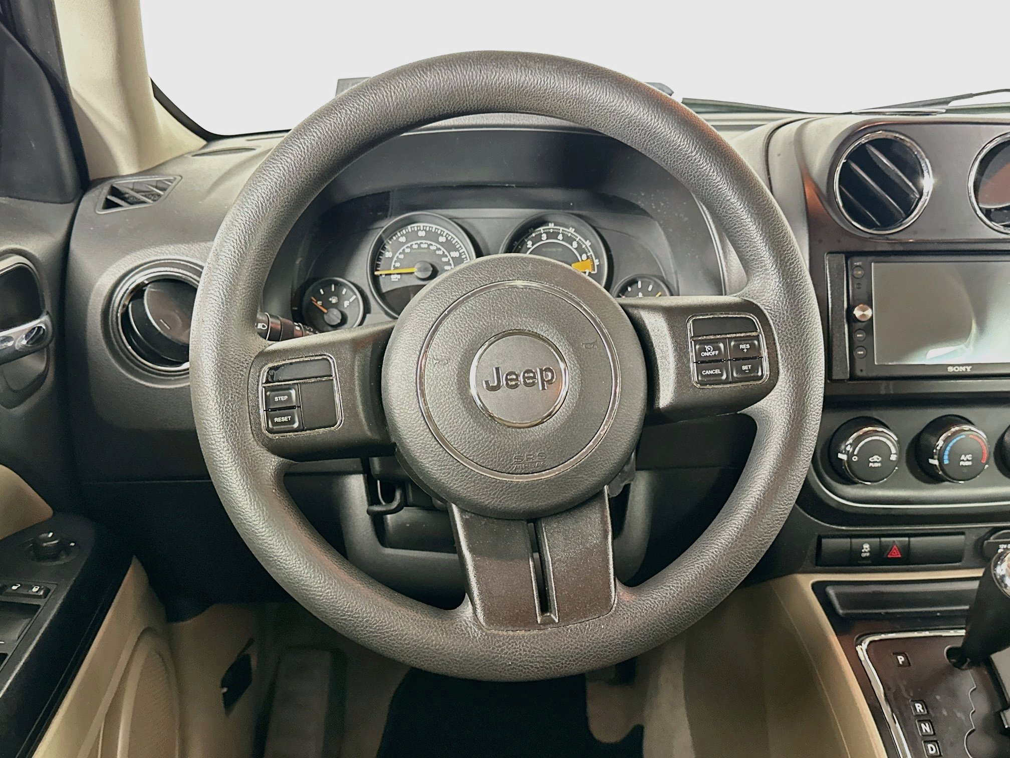 Used 2014 Jeep Patriot Sport w/ Power Value Group FWD image 16