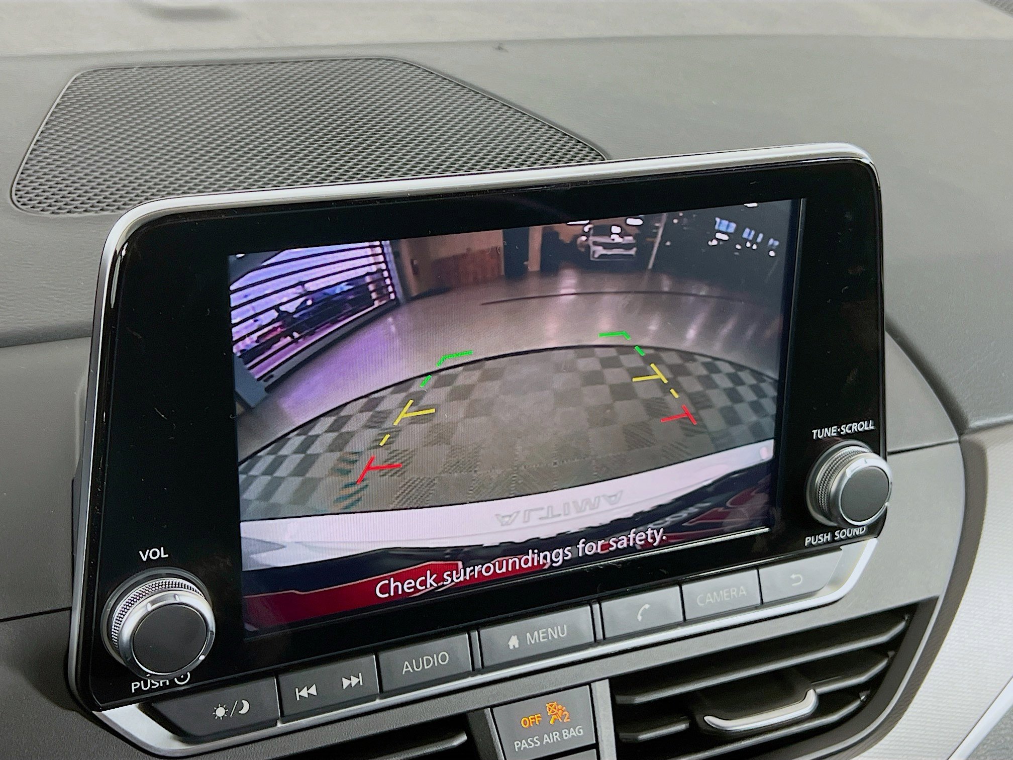 New 2025 Nissan Altima 2.5 SR image 9