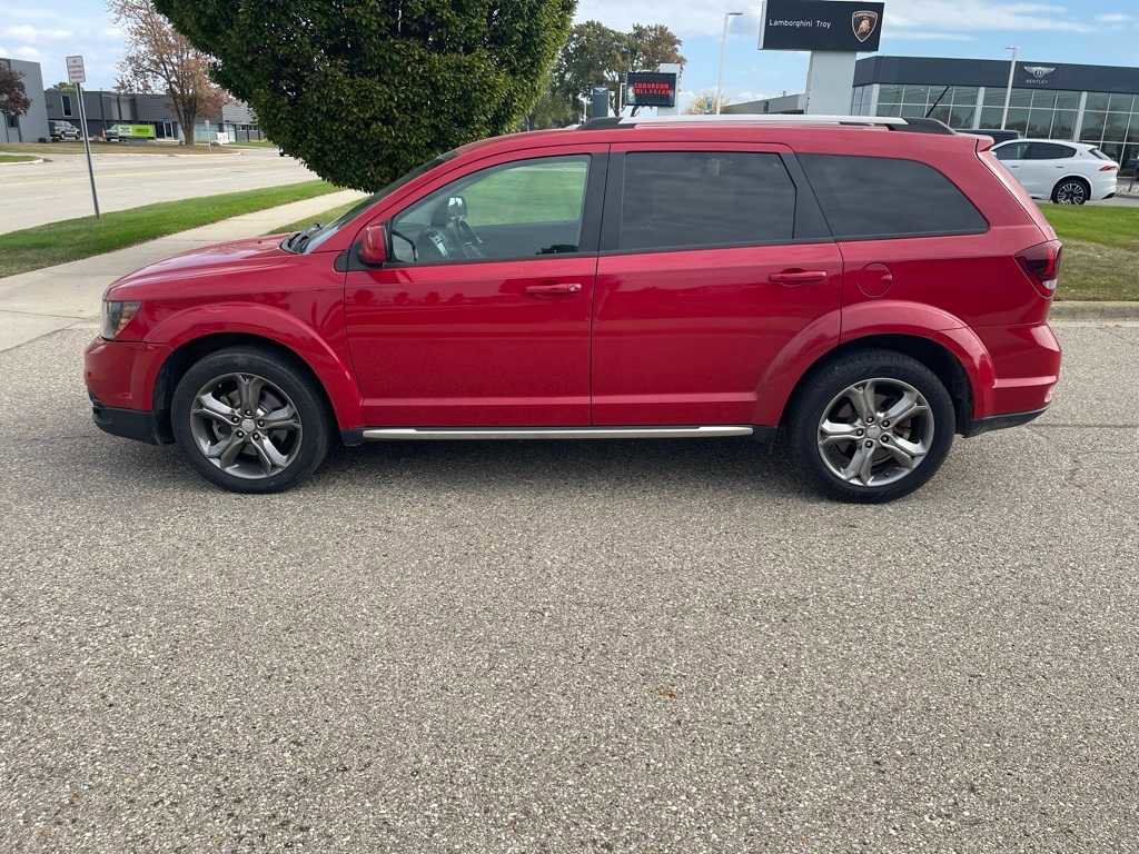 Used 2017 Dodge Journey Crossroad image 2