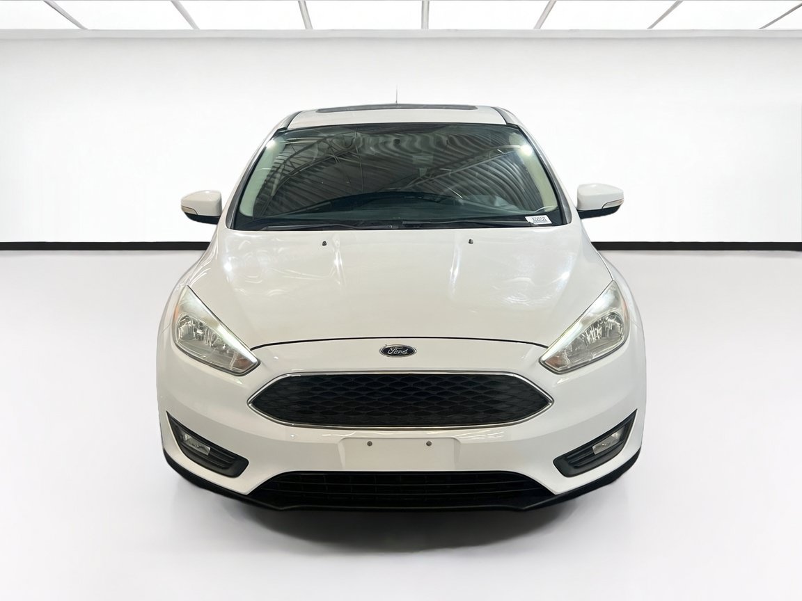 Used 2017 Ford Focus SEL FWD image 2