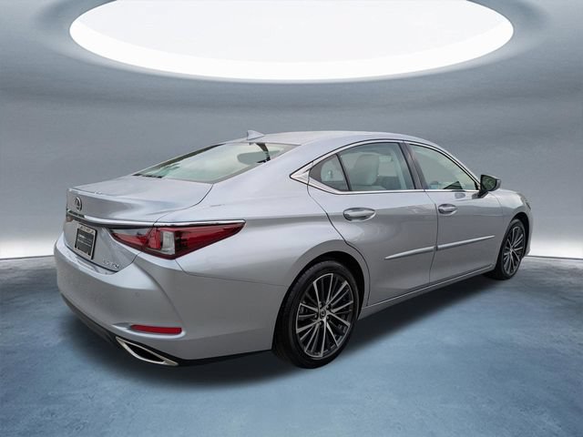 Used 2025 Lexus ES 350 w/ Premium Package FWD image 4