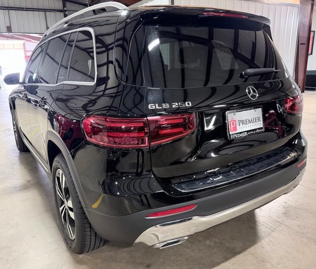 Used 2025 Mercedes-Benz GLB 250 image 6