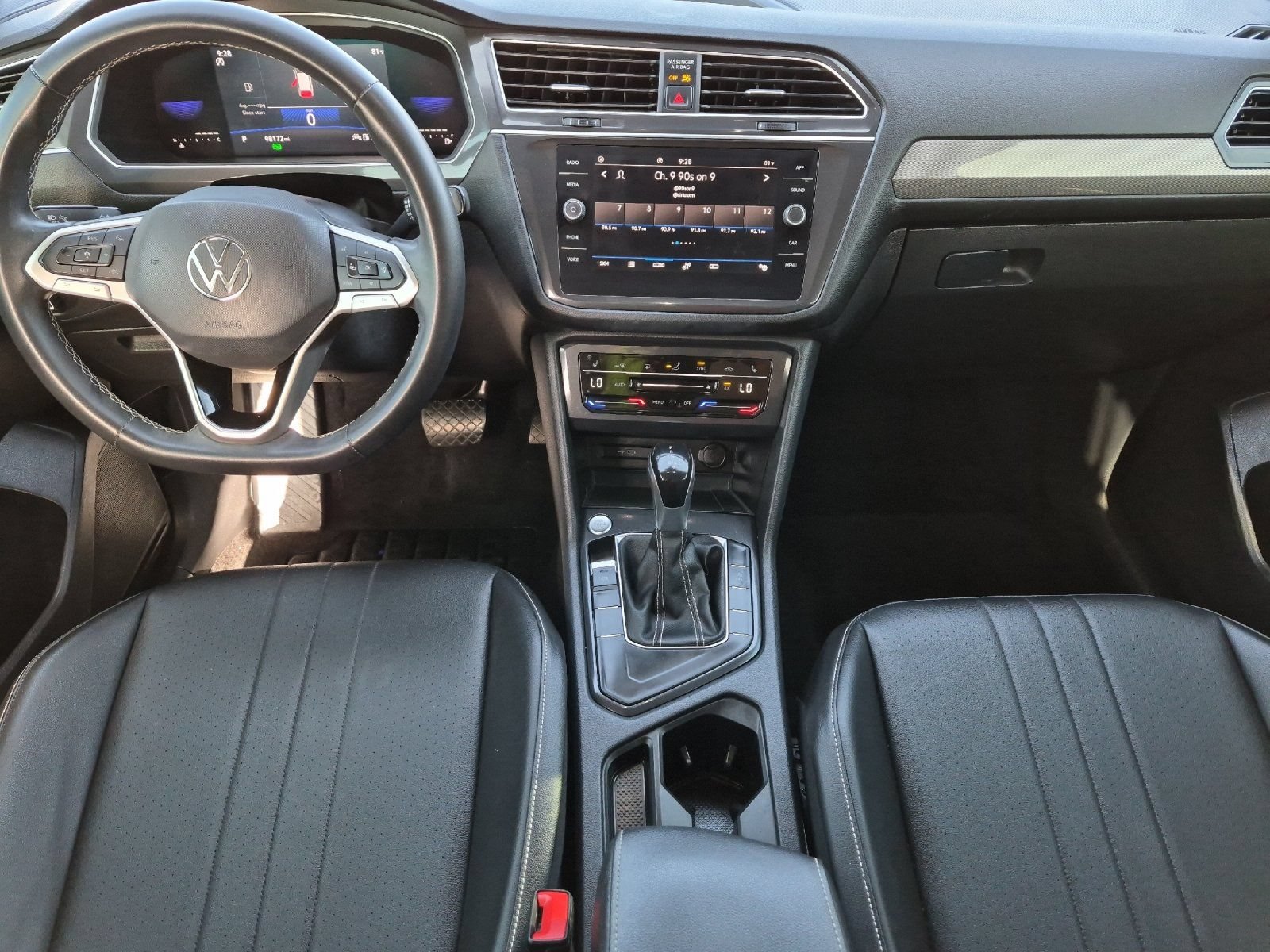 Used 2022 Volkswagen Tiguan SE FWD image 12