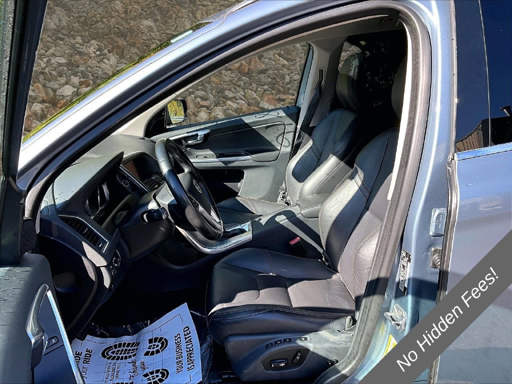 Used 2017 Volvo XC60 T6 Dynamic w/ Preferred Option Package AWD/4WD image 21