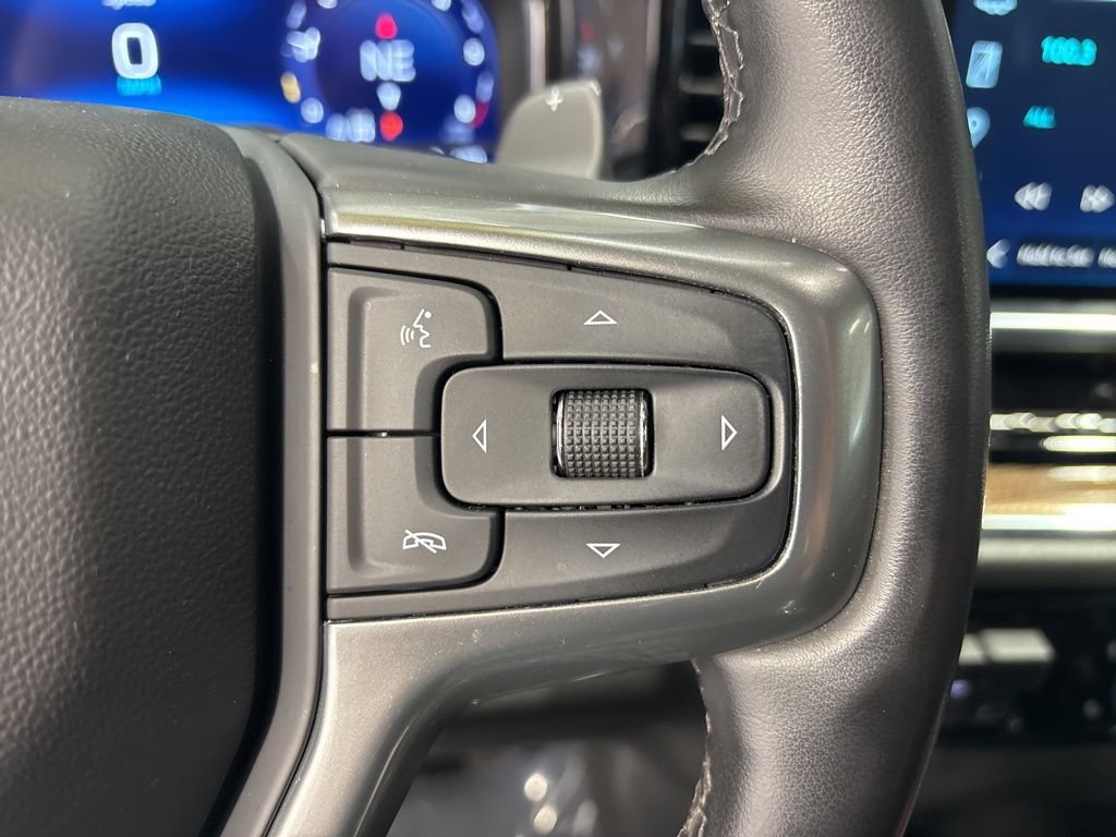 Used 2023 Chevrolet Silverado 1500 RST AWD/4WD image 13