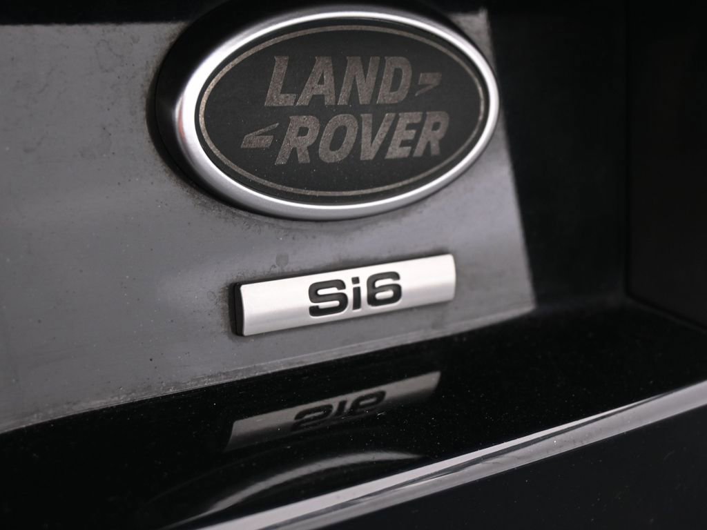 Used 2020 Land Rover Discovery SE image 33