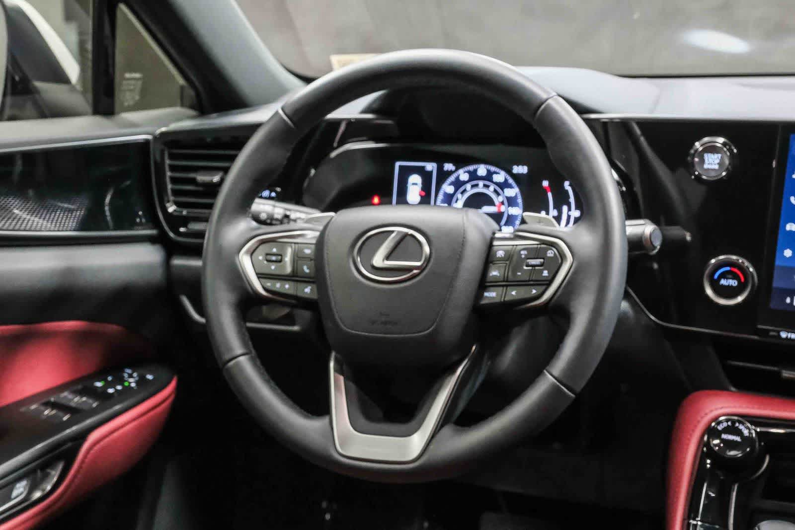 Used 2024 Lexus NX 250 FWD image 19