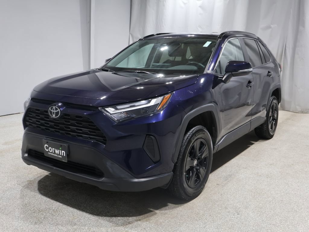 Used 2023 Toyota RAV4 XLE image 7